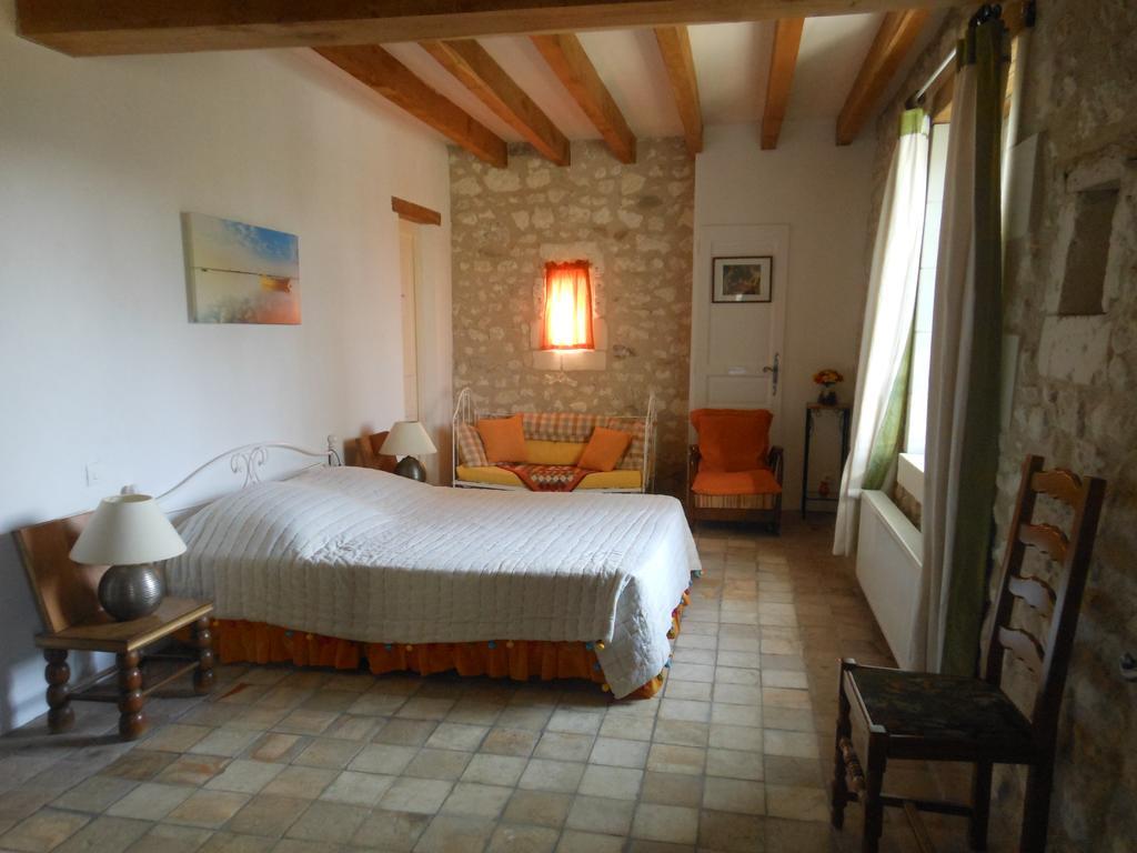Manoir De La Rousselliere Aparthotel Лош Стая снимка