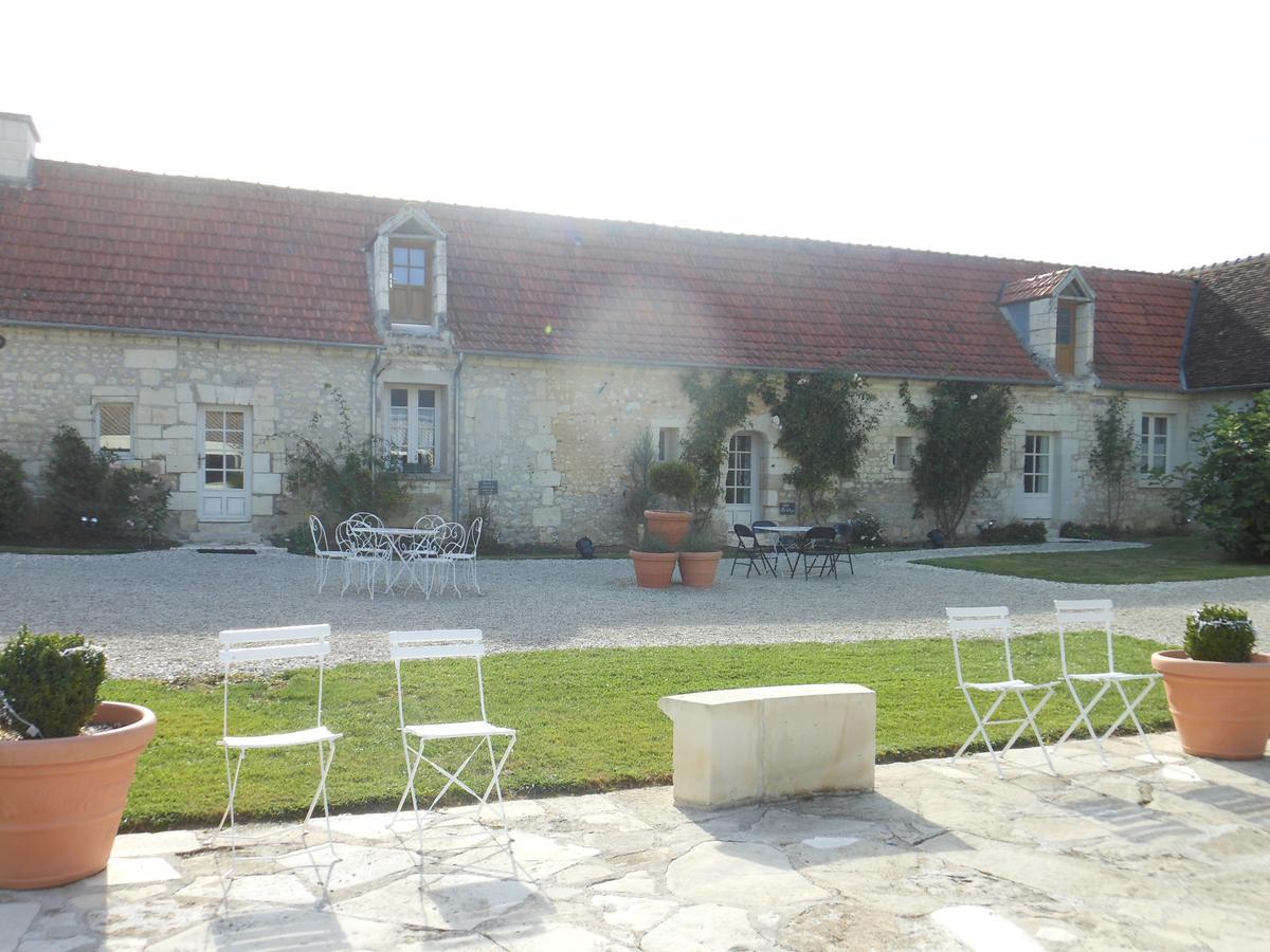 Manoir De La Rousselliere Aparthotel Лош Екстериор снимка